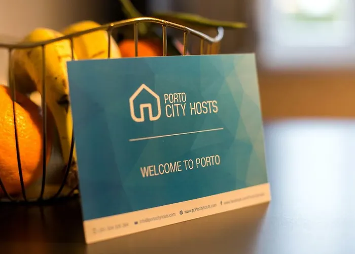 Apartman And Clerigos Views By Hosts *