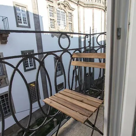 Apartment And Clerigos Views By Hosts Porto