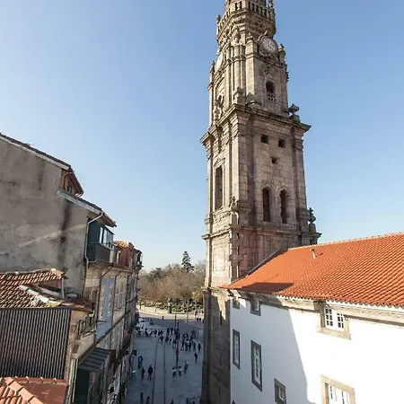 Daire And Clerigos Views By Hosts