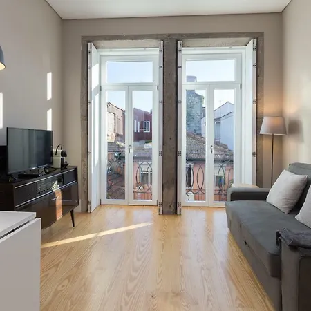 And Clerigos Views By Hosts Daire